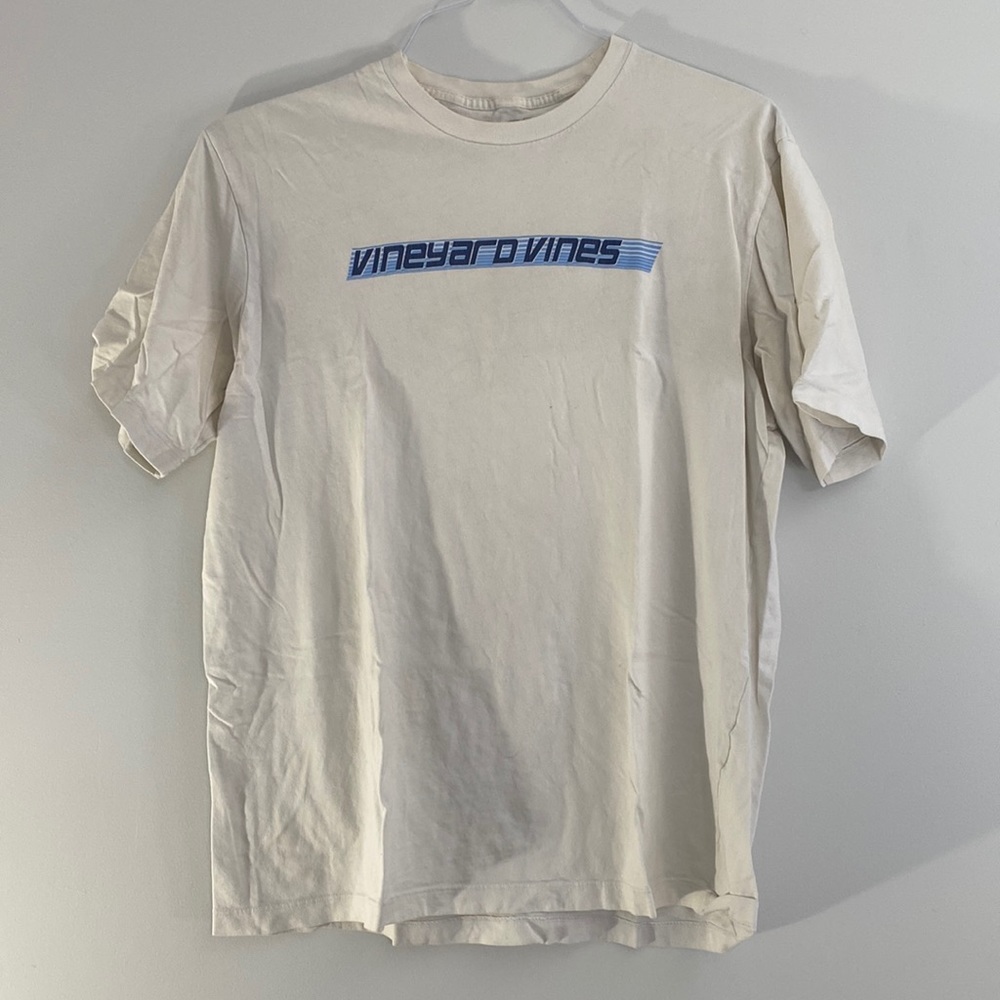 Vineyard Vines T-shirt